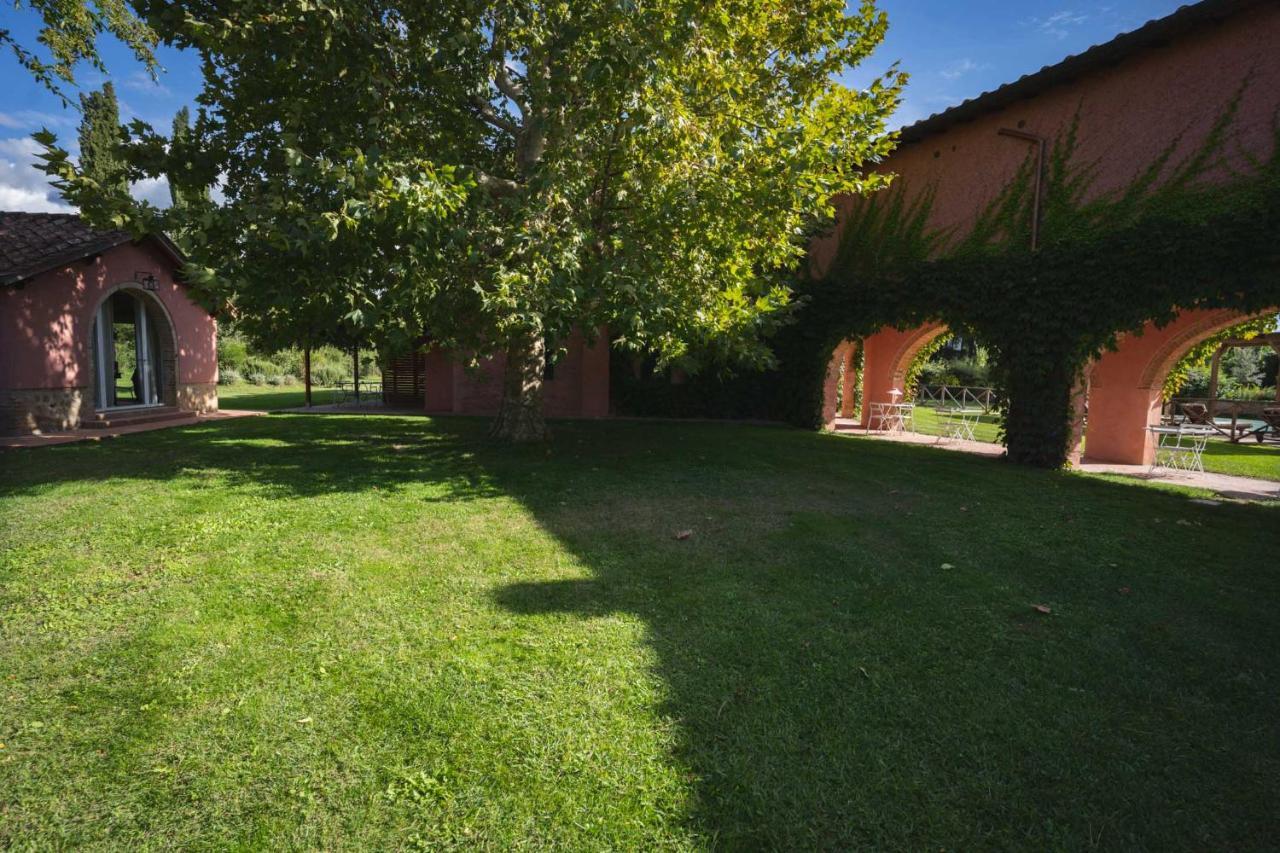 Le Versegge Resort Braccagni Εξωτερικό φωτογραφία